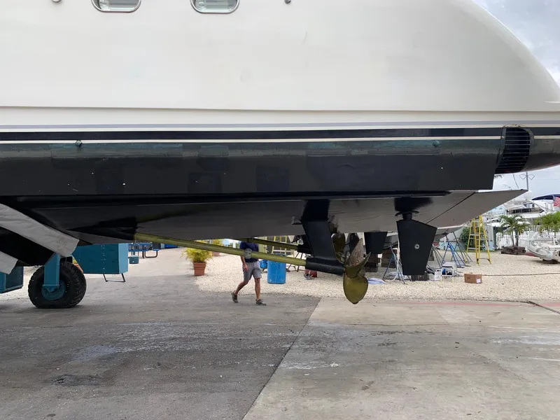 Slide: The Image of Azimut 85 Ultimate 1999 - 91