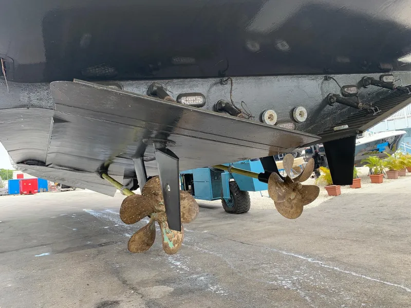 Slide: The Image of Azimut 85 Ultimate 1999 - 92