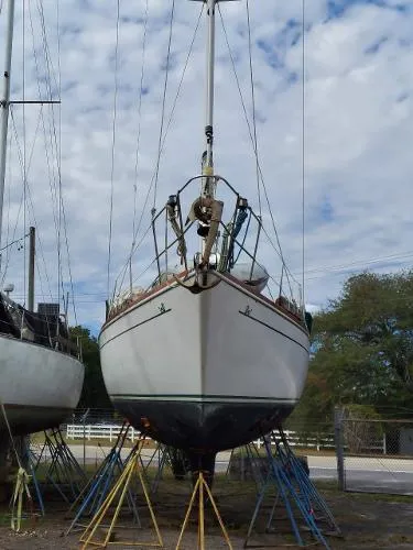 Slide: The Image of Gulfstar 44 CC 1982 - 1
