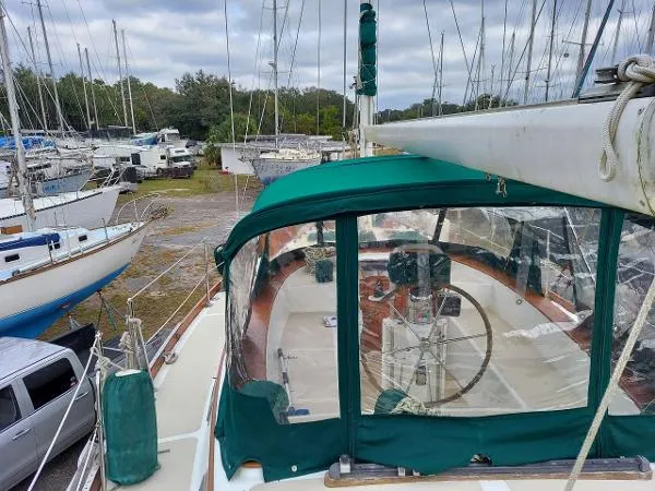 Slide: The Image of Gulfstar 44 CC 1982 - 6