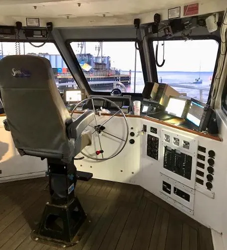 Slide: The Image of DMR 64 Pilot House USCG COI Commercial 105 Pas. 2006 - 5