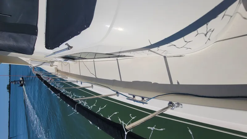 Slide: The Image of Hatteras 61 Motor Yacht 1980 - 7