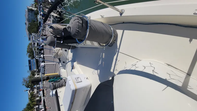 Slide: The Image of Hatteras 61 Motor Yacht 1980 - 8