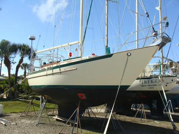 Slide: The Image of Pacific Seacraft 34 1996 - 2
