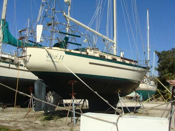 Slide: The Image of Pacific Seacraft 34 1996 - 5