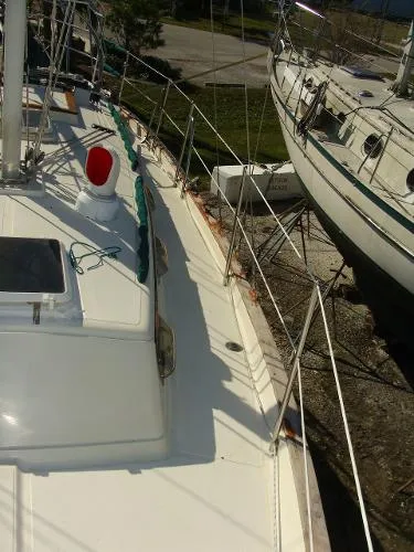 Slide: The Image of Pacific Seacraft 34 1996 - 9