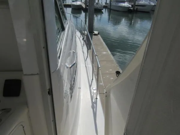 Slide: The Image of Sea Ray 390 Motor Yacht 2003 - 6