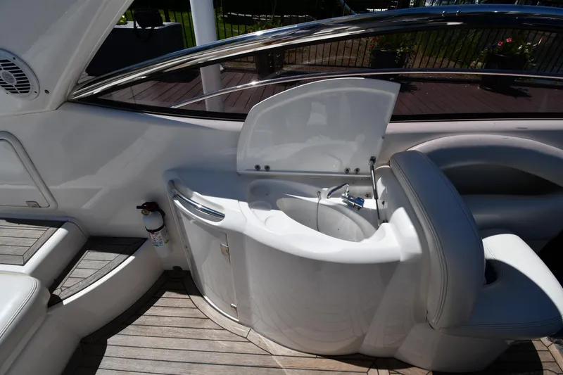 Slide: The Image of Interior of Sunseeker Superhawk 34 yacht, year 2000. - 25