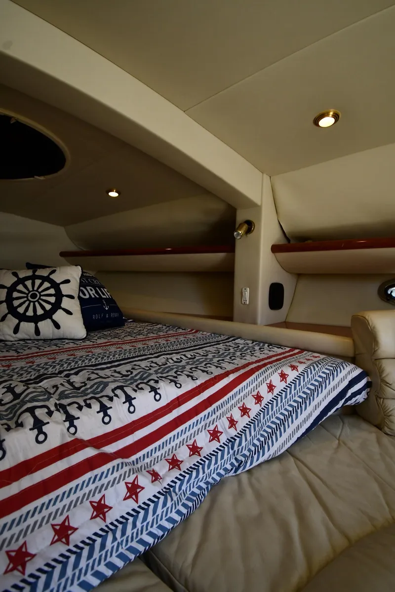 Slide: The Image of Interior of Sunseeker Superhawk 34 yacht, year 2000. - 30