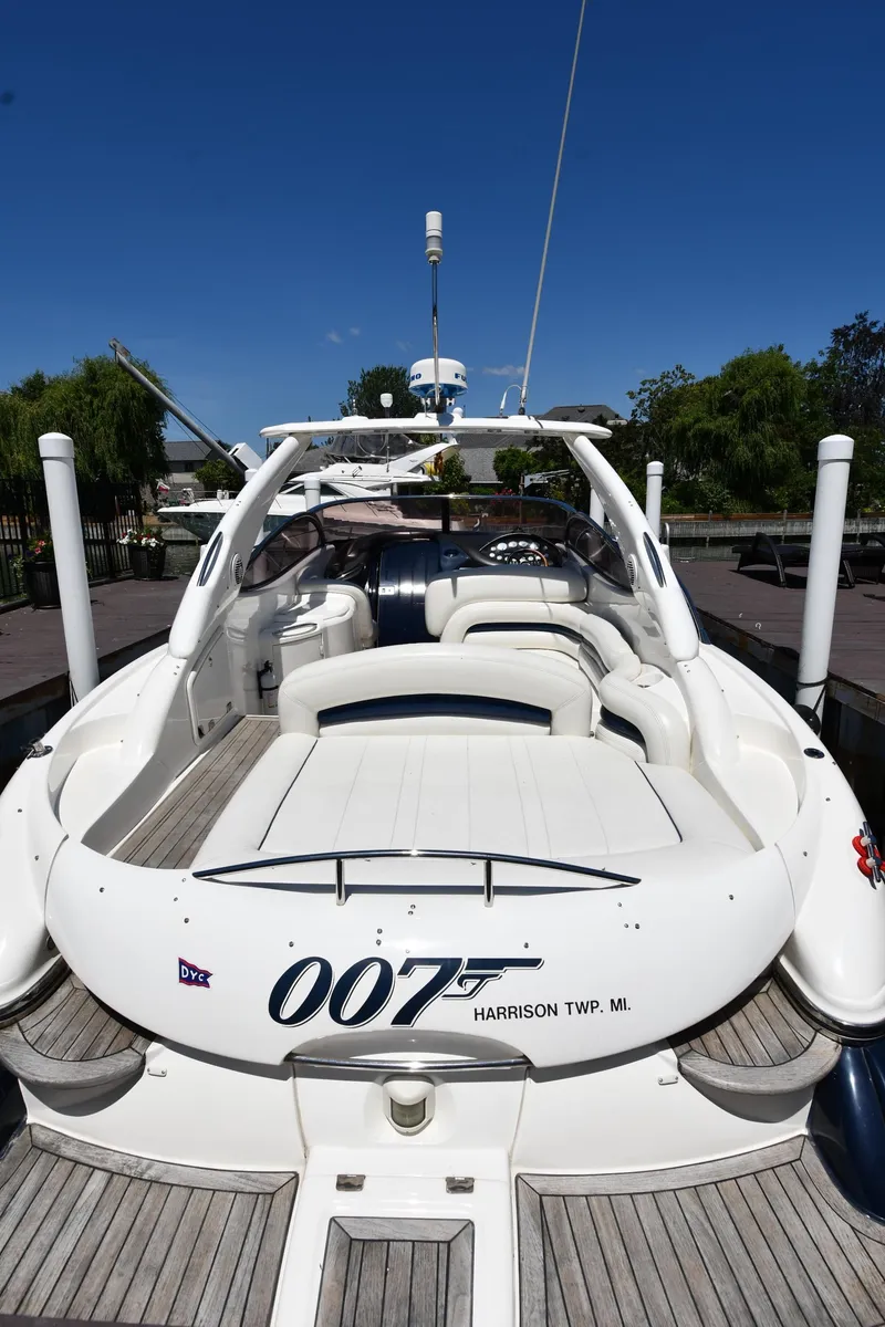 Slide: The Image of Sunseeker Superhawk 34 boat, 2000 model, featuring 007 design. - 9