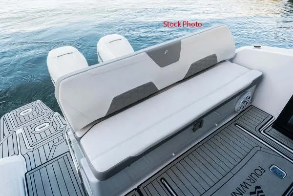 Slide: The Image of Four Winns 355 Vista with Twin Yamaha 300 2020 - 6