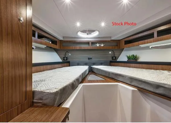 Slide: The Image of Four Winns 355 Vista with Twin Yamaha 300 2020 - 9