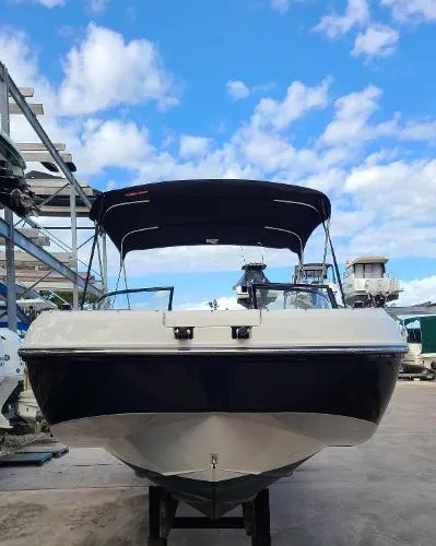 Slide: The Image of Bayliner DX2200 2021 - 1