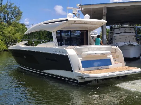Slide: The Image of Prestige 520S 2020 - 3