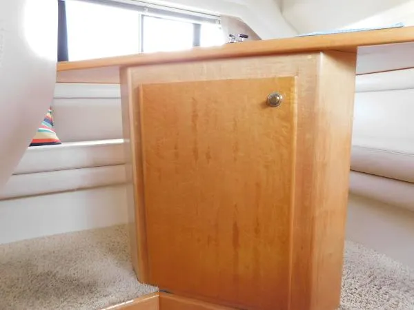 Slide: The Image of Navigator 4200 Classic Pilothouse 1997 - 10
