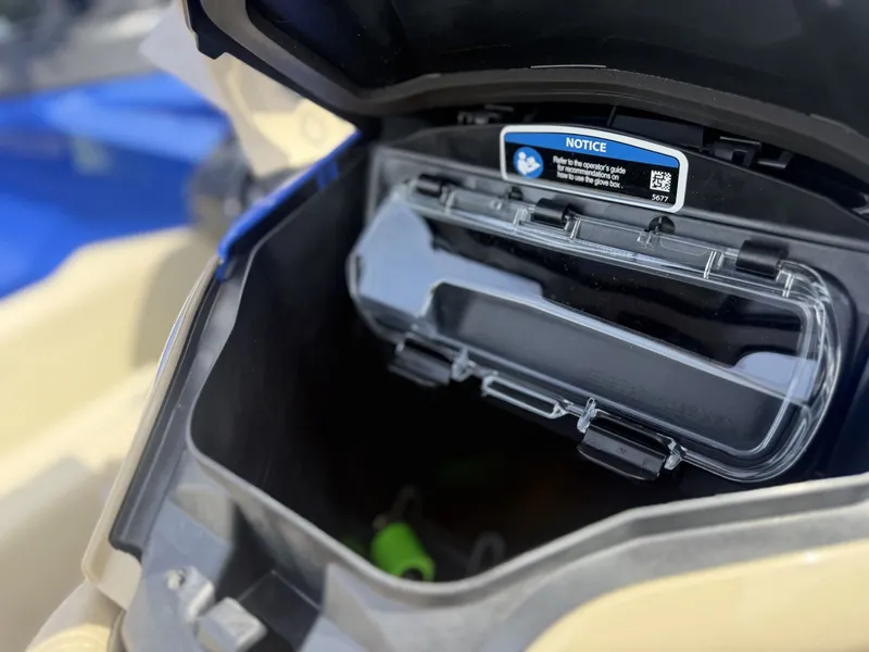 Slide: The Image of Sea-Doo 13ta - Wake Pro 230 W/snd 2026 - 19