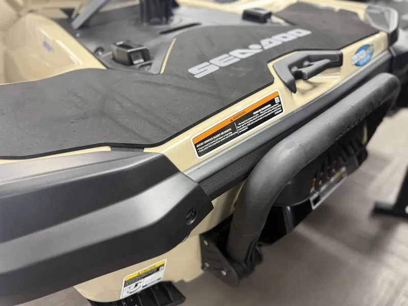 Slide: The Image of Sea-Doo 13ta - Wake Pro 230 W/snd 2026 - 5