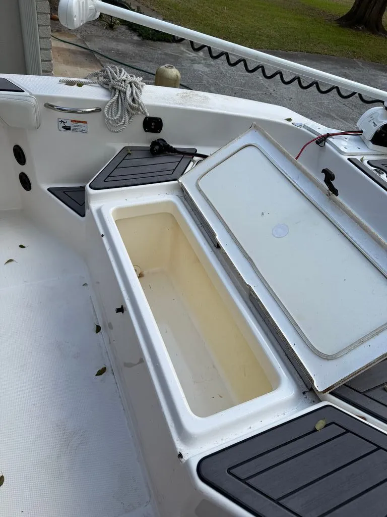 Slide: The Image of Yamaha 190 FSH 2017 - 10