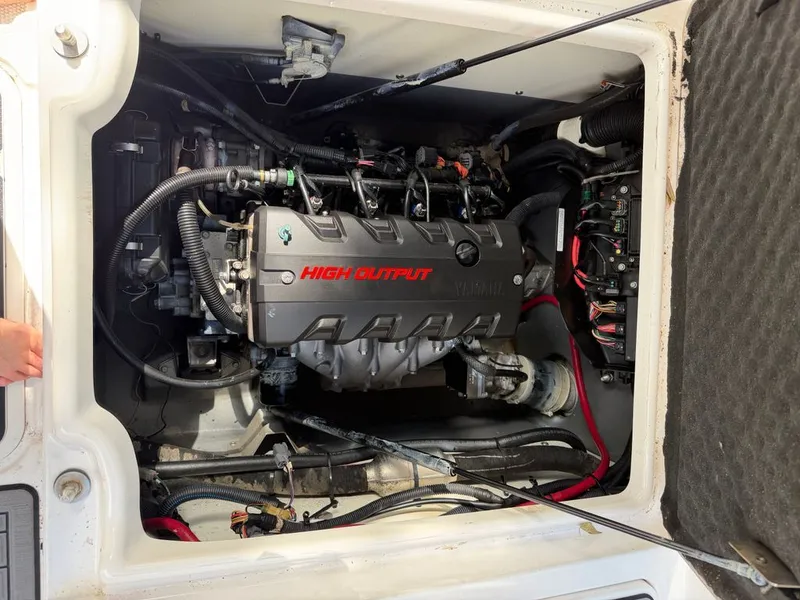 Slide: The Image of Yamaha 190 FSH 2017 - 18