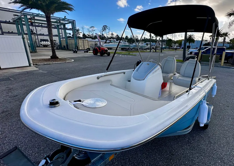 Slide: The Image of Boston Whaler 130 Super Sport 2026 - 2