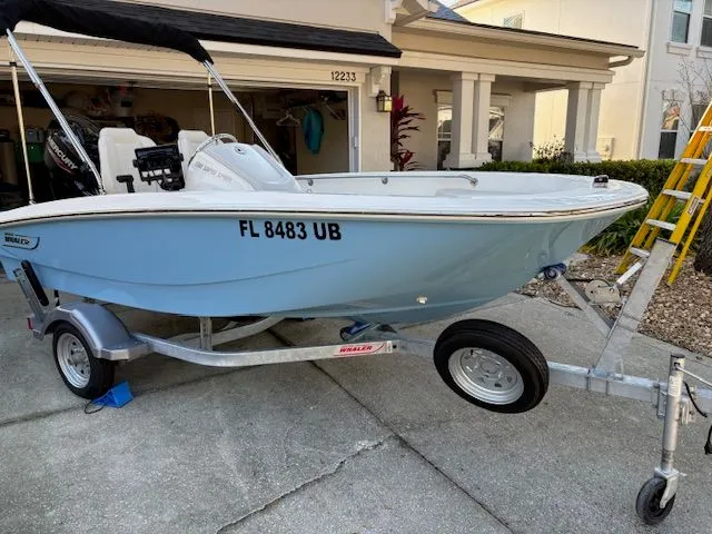 Slide: The Image of Boston Whaler 130 Super Sport 2026 - 7