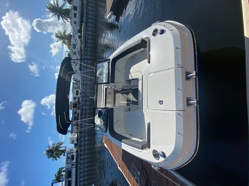 Slide: The Image of Bayliner DX 2200 2021 - 1