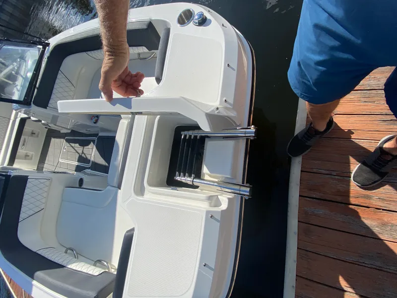 Slide: The Image of Bayliner DX 2200 2021 - 2