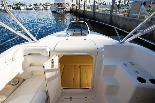 Slide: The Image of Boston Whaler 320 Outrage Cuddy Cabin 2008 - 11