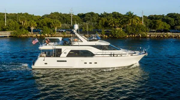 Slide: The Image of Queenship Pilothouse Motor Yacht 1997 - 0