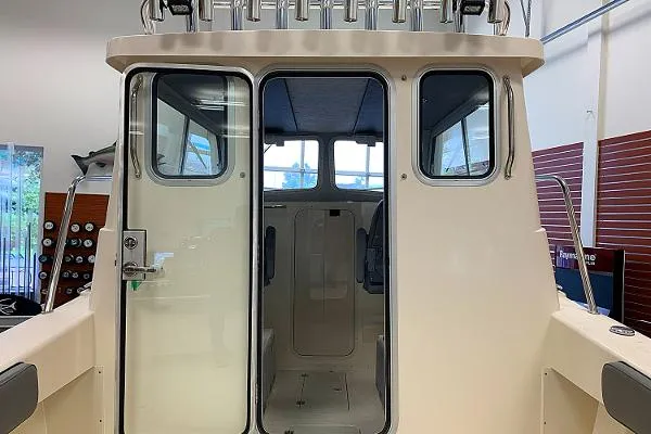 Slide: The Image of Defiance Admiral 250 EX 2021 - 10