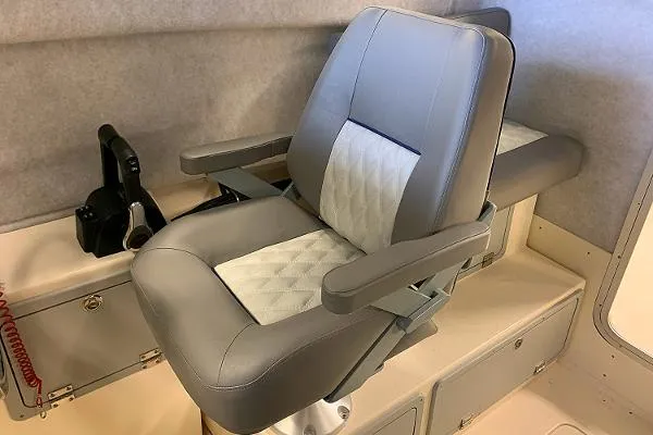 Slide: The Image of Defiance Admiral 250 EX 2021 - 8
