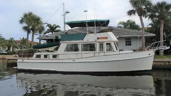 Slide: The Image of Grand Banks 42 Classic 1989 - 4
