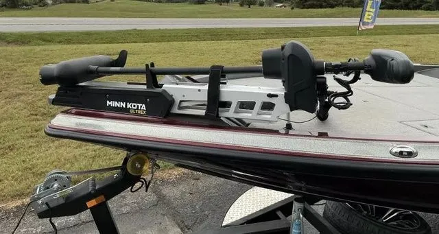 Slide: The Image of Caymas CX 21 PRO Bass Boat 2020 - 20