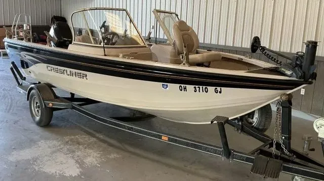 Slide: The Image of Crestliner Super Hawk 1800 Fishing Boat 2002 - 15