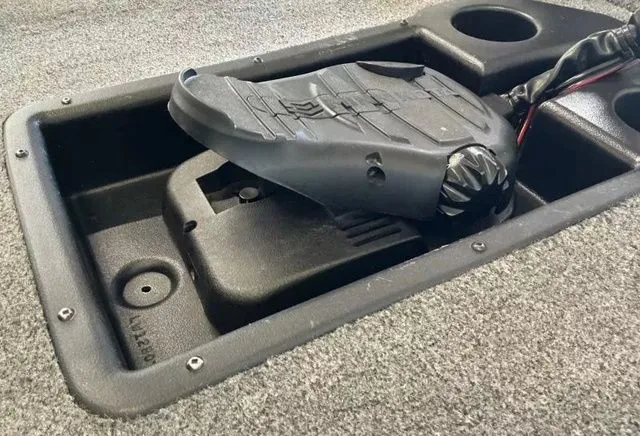 Slide: The Image of Tracker Pro Team 175 Bass Boat 2023 - 16