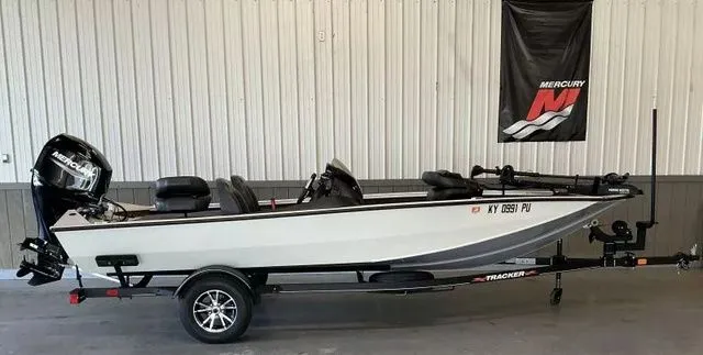Slide: The Image of Tracker Pro Team 175 Bass Boat 2023 - 19