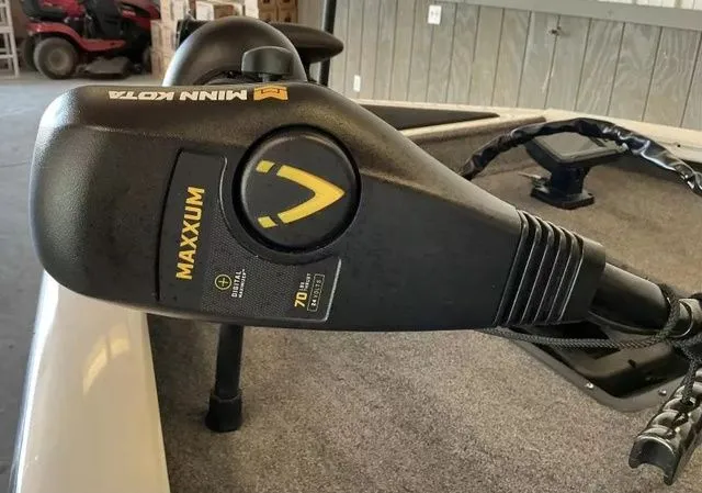 Slide: The Image of Tracker Pro Team 175 Bass Boat 2023 - 4