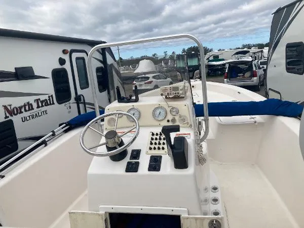 Slide: The Image of Sea Chaser 250 LX Bay Runner 2009 - 5