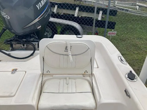 Slide: The Image of Sea Chaser 250 LX Bay Runner 2009 - 8