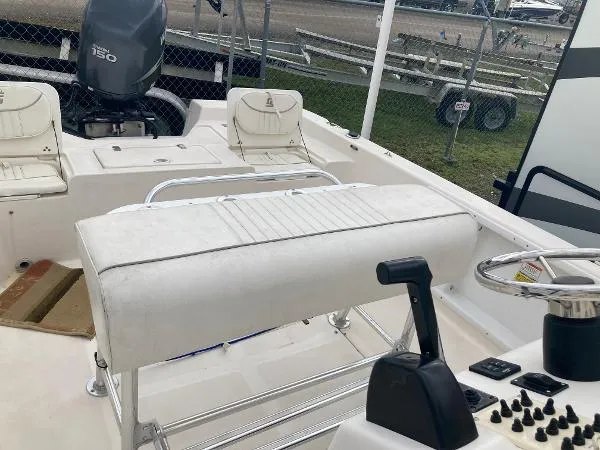 Slide: The Image of Sea Chaser 250 LX Bay Runner 2009 - 9