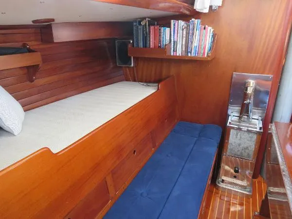Slide: The Image of Hinckley Yachts Bermuda 40 1979 - 9