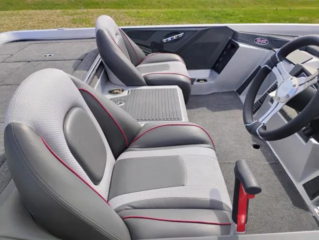 Slide: The Image of Ranger Z519 Bass Boat 2024 - 15