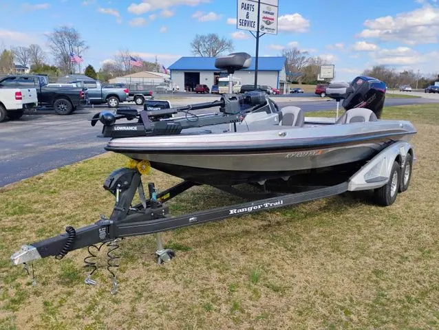 Slide: The Image of Ranger Z519 Bass Boat 2024 - 4