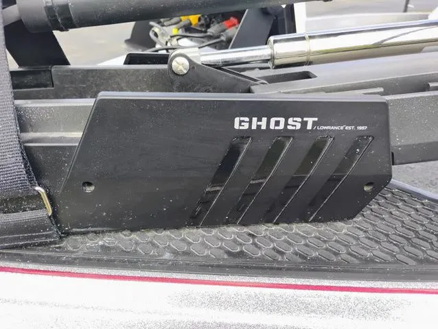 Slide: The Image of Ranger Z519 Bass Boat 2024 - 7