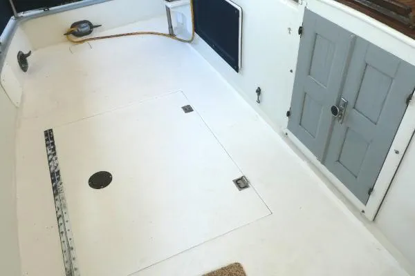 Slide: The Image of DeFever 41 Trawler 1982 - 10