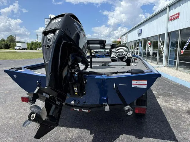 Slide: The Image of Lowe Stinger 175 Bass Boat 2022 - 11