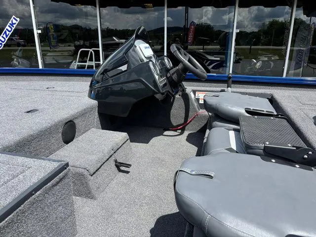 Slide: The Image of Lowe Stinger 175 Bass Boat 2022 - 16