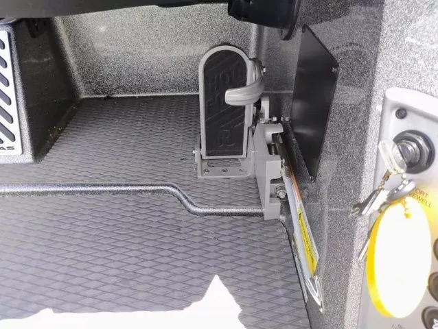 Slide: The Image of Caymas CX 20 PRO 2022 - 10