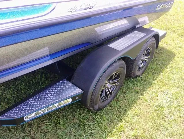 Slide: The Image of Caymas CX 20 PRO Bass Boat 2022 - 22