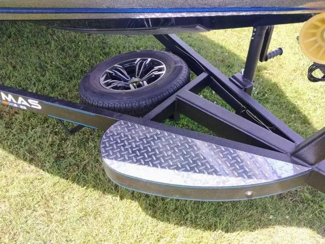 Slide: The Image of Caymas CX 20 PRO Bass Boat 2022 - 5